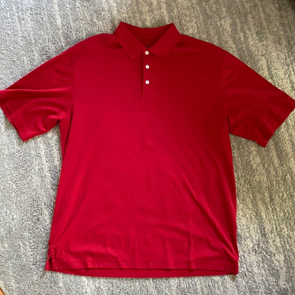 Men’s red polo/golf shirt